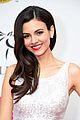 victoria justice dazzles in silver sequin dress at kentucky derby 02