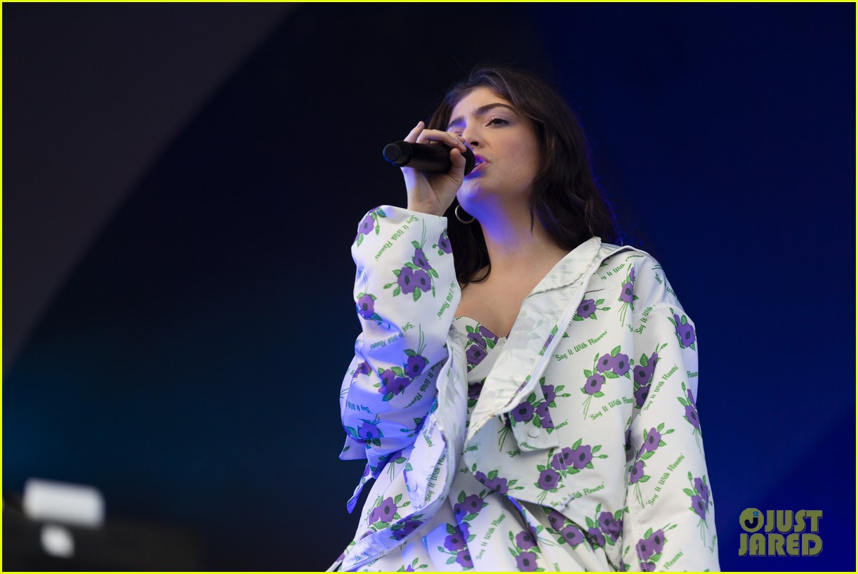 lorde all points east 2018 03