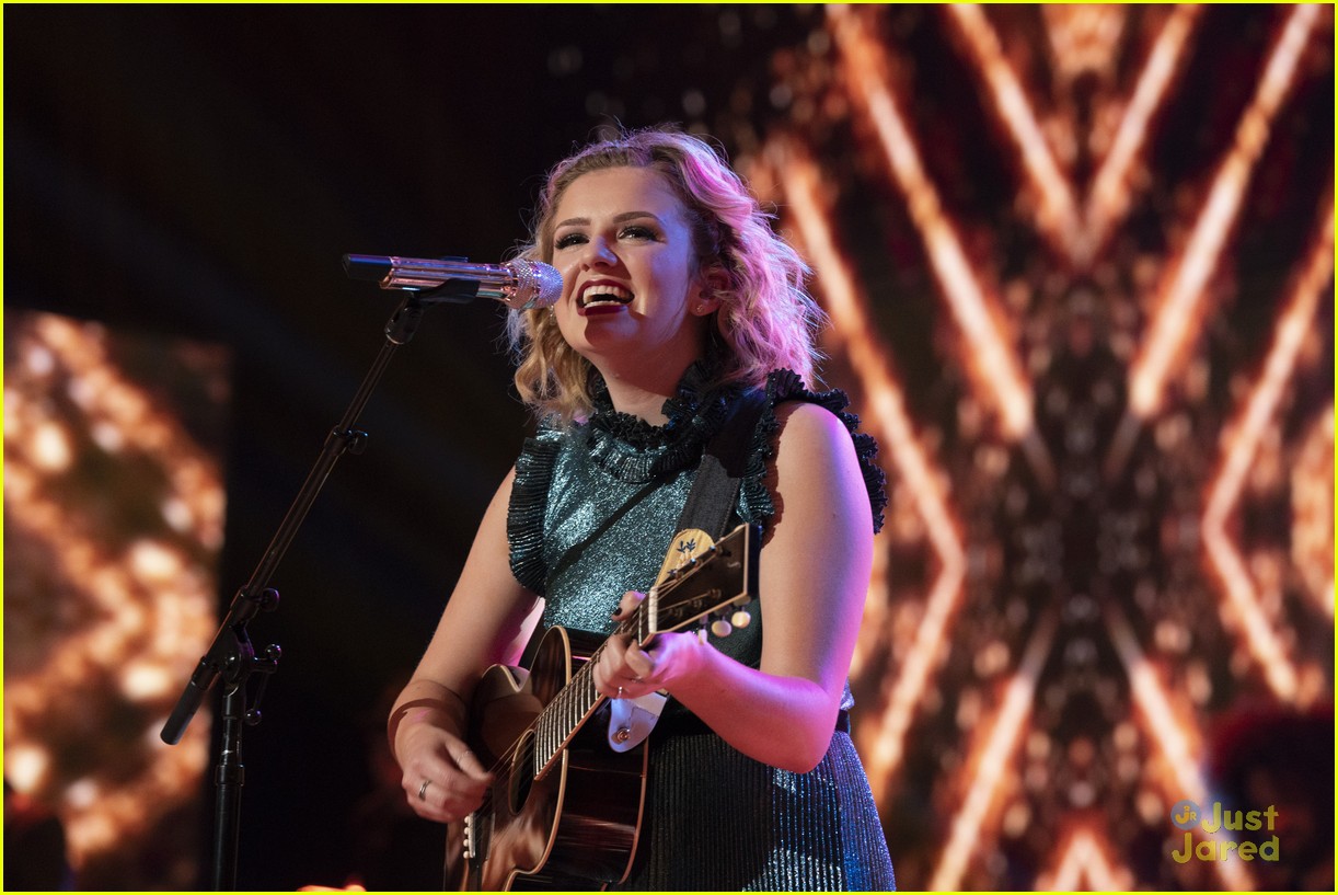 maddie poppe wins american idol pics song 05