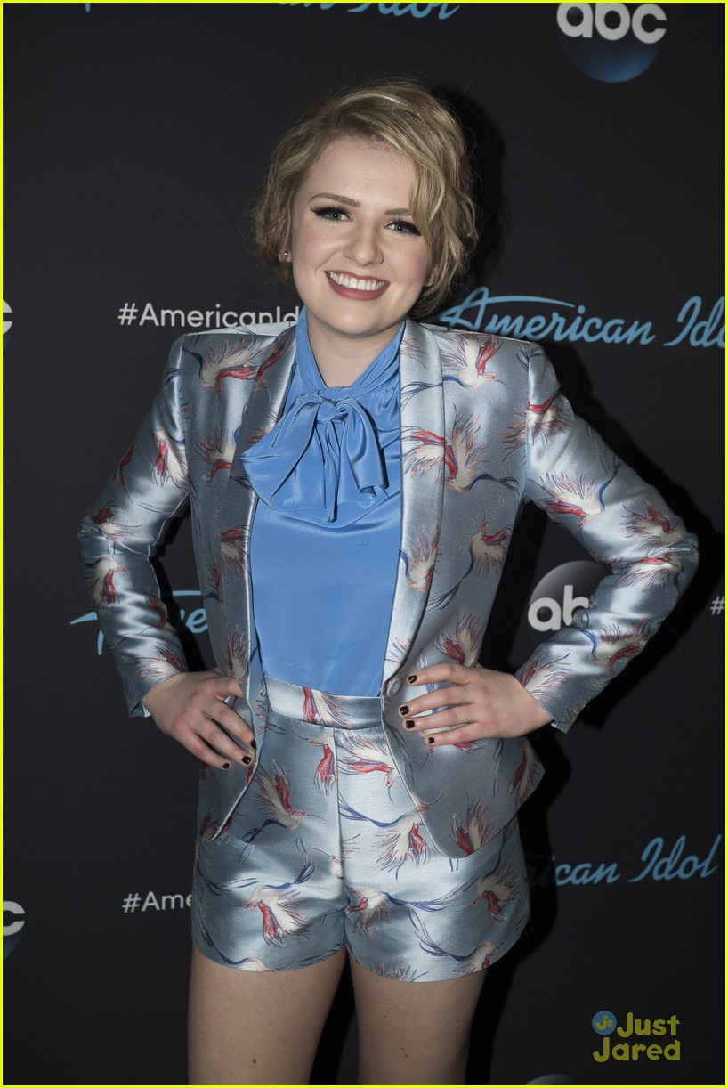 maddie poppe wins american idol pics song 38