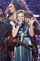 maddie poppe wins american idol pics song 13