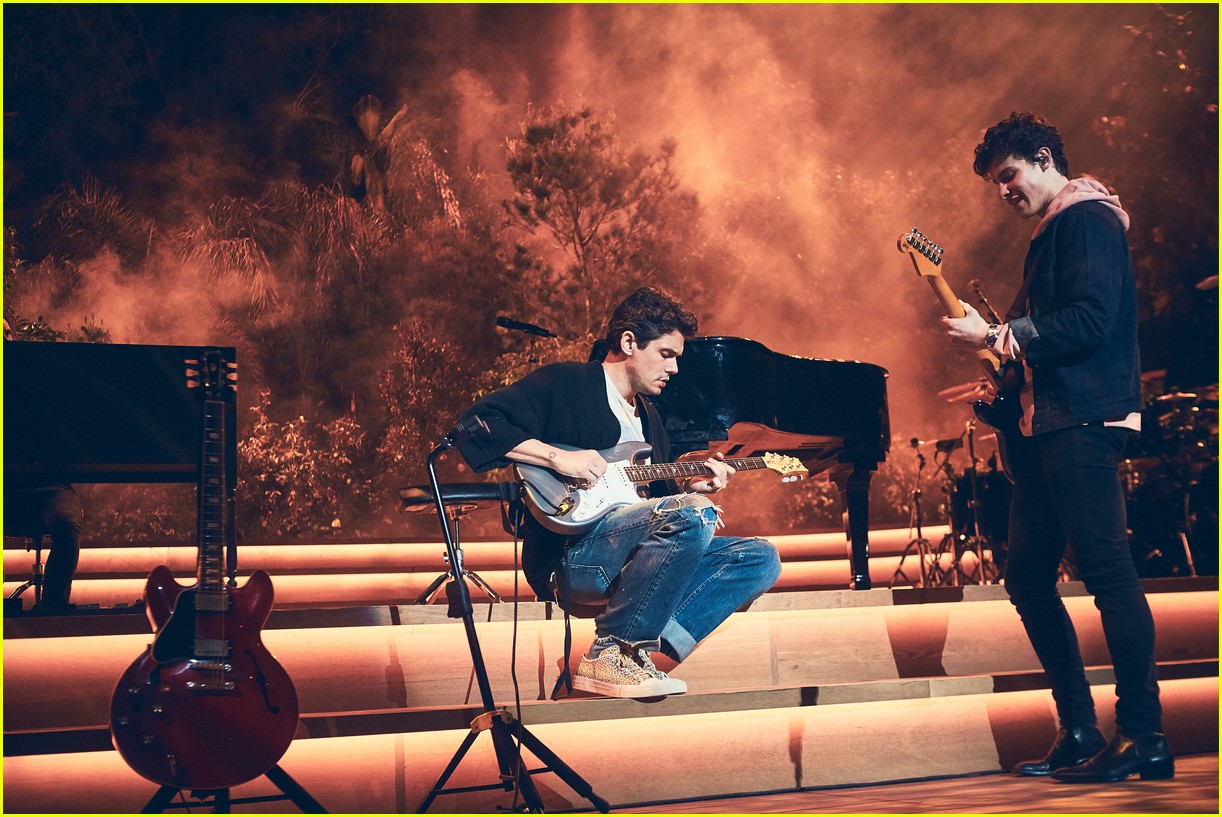shawn mendes and john mayer premiere where were you in the morning at apple music show 10