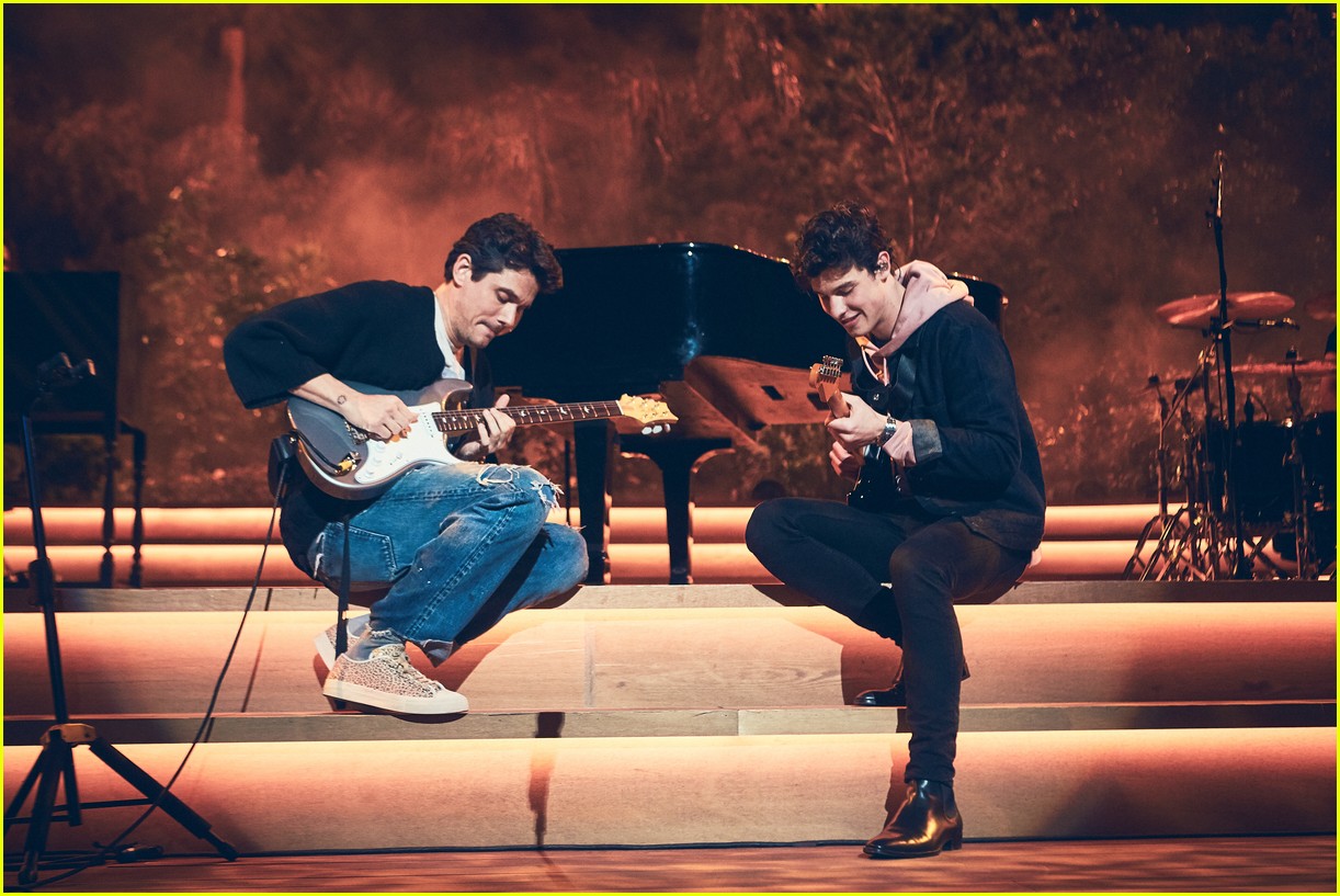 shawn mendes and john mayer premiere where were you in the morning at apple music show 12