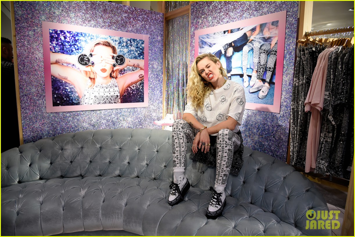 miley cyrus launches converse collection at the grove 06