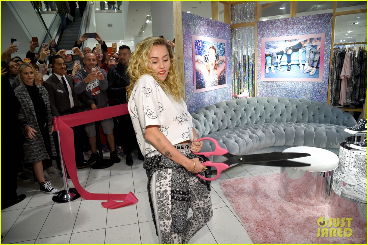 miley cyrus launches converse collection at the grove 12