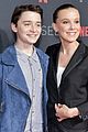 millie bobby brown naoh schnapp hold hands at stranger things panel 01