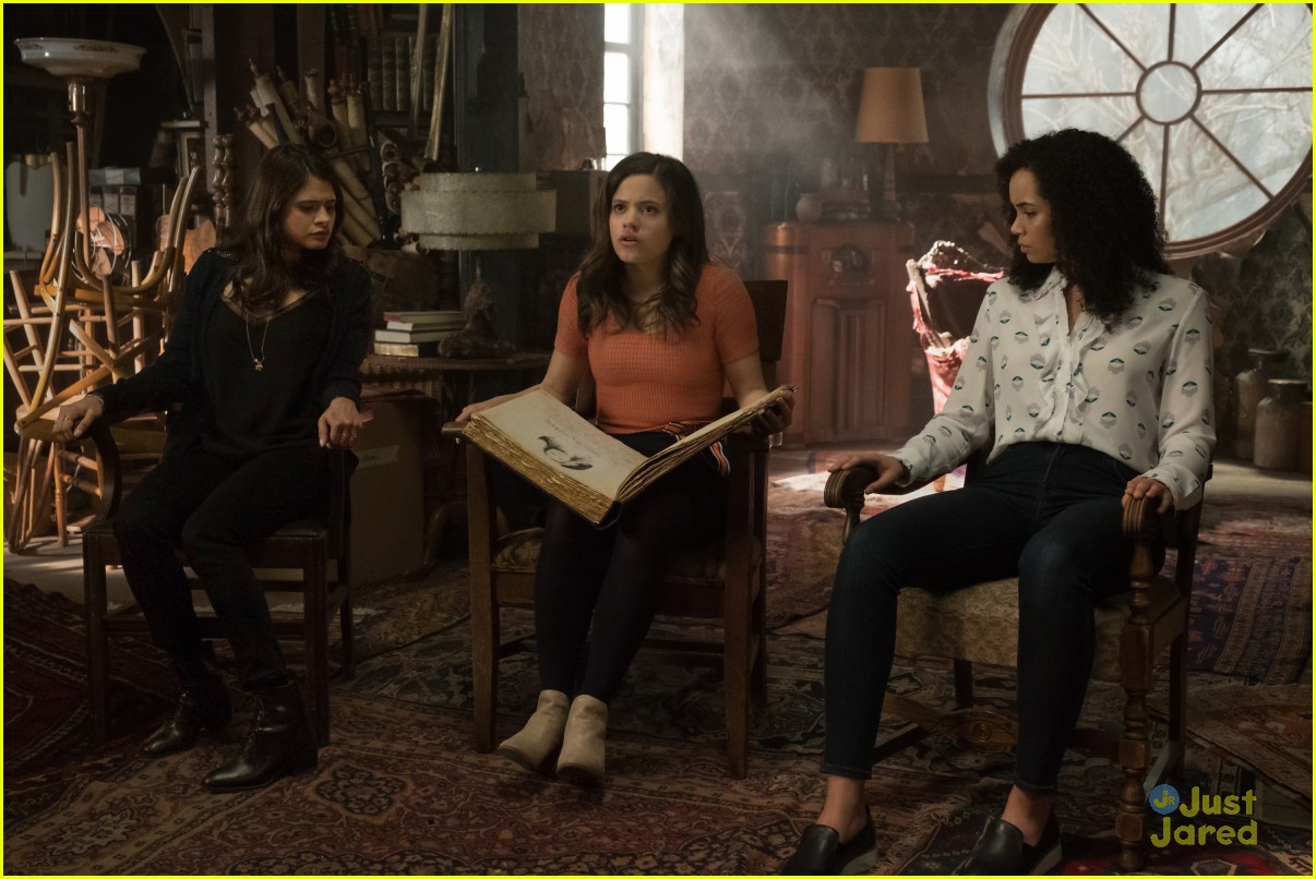 sarah jeffery first look charmed cw upfront 02