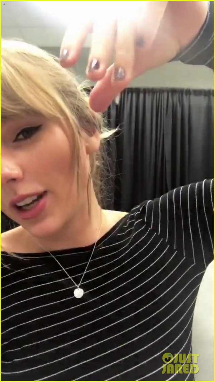 taylor swift shows off confetti for her reputation tour 10