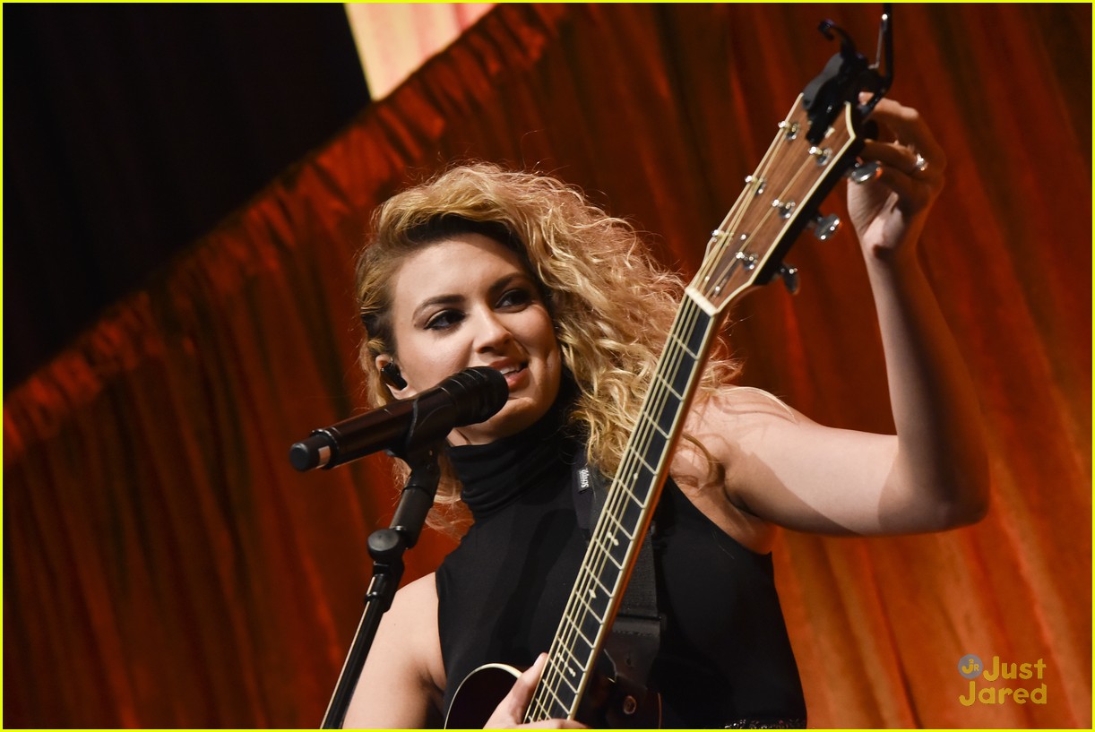 tori kelly performs project sunshine event 12