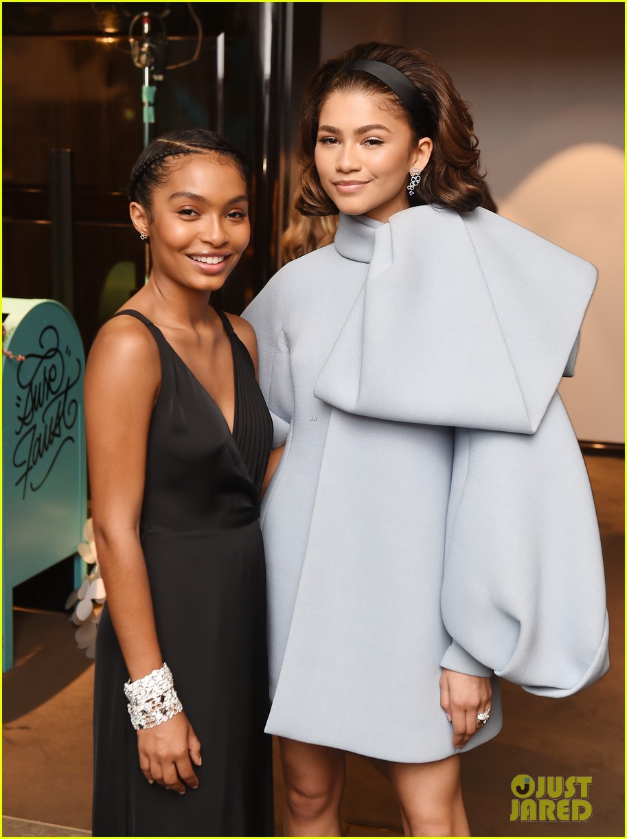 zendaya elle fanning and yara shahidi get glam for tiffany and co event 06