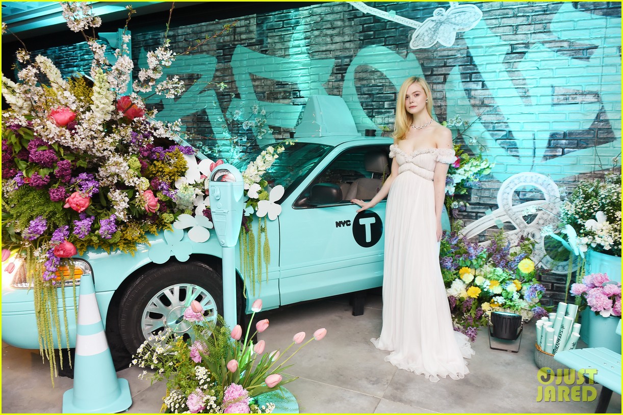 zendaya elle fanning and yara shahidi get glam for tiffany and co event 12