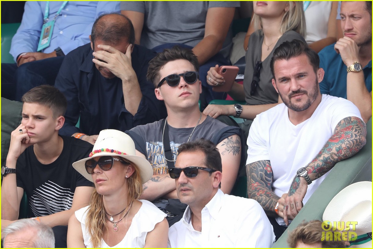 brooklyn and romeo beckham enjoy a day at the french open 11