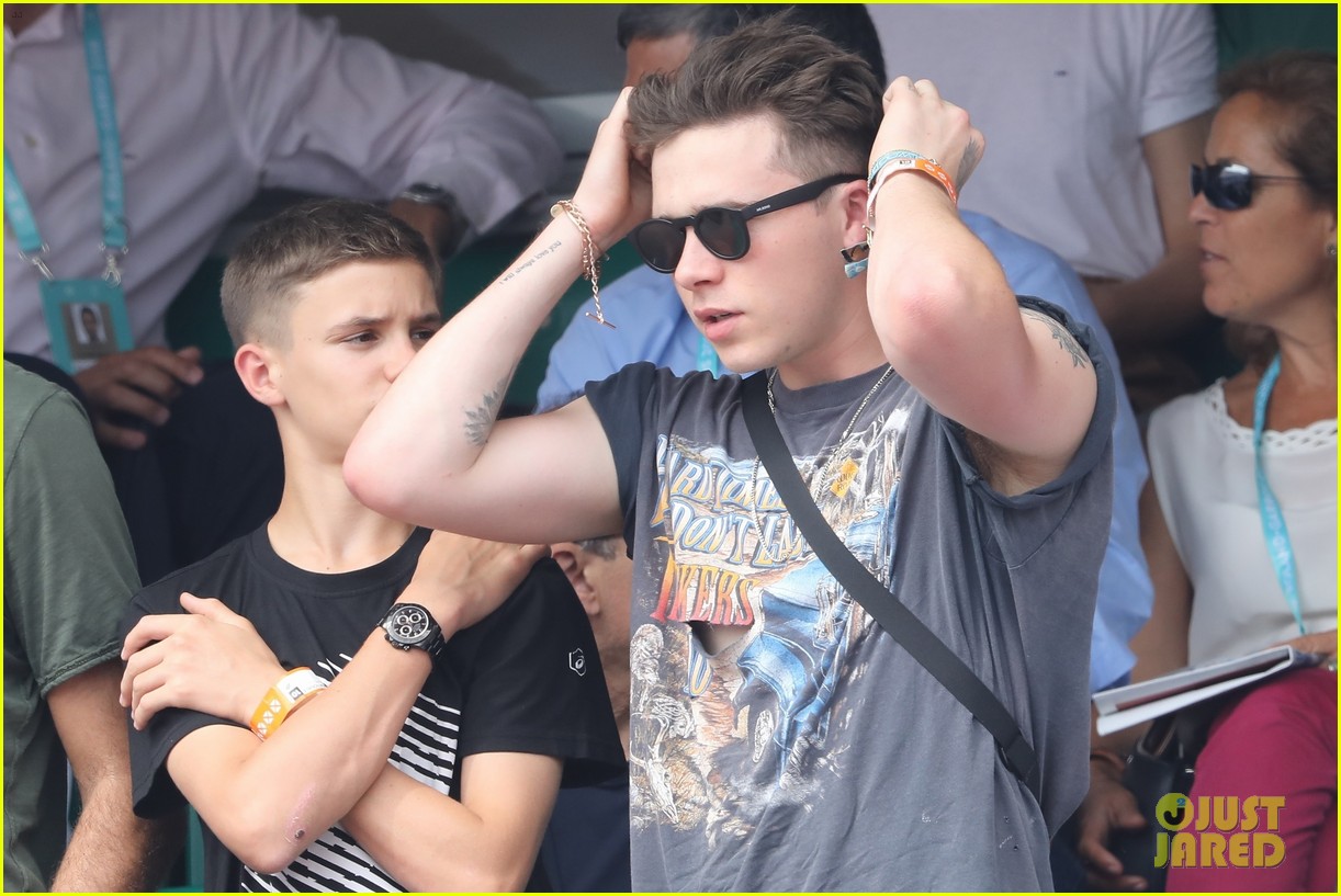 brooklyn and romeo beckham enjoy a day at the french open 16