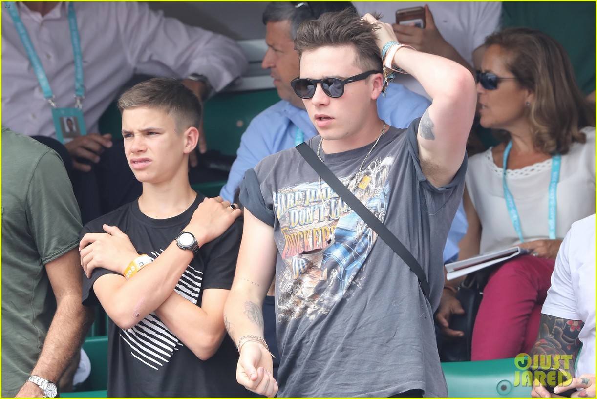 brooklyn and romeo beckham enjoy a day at the french open 17