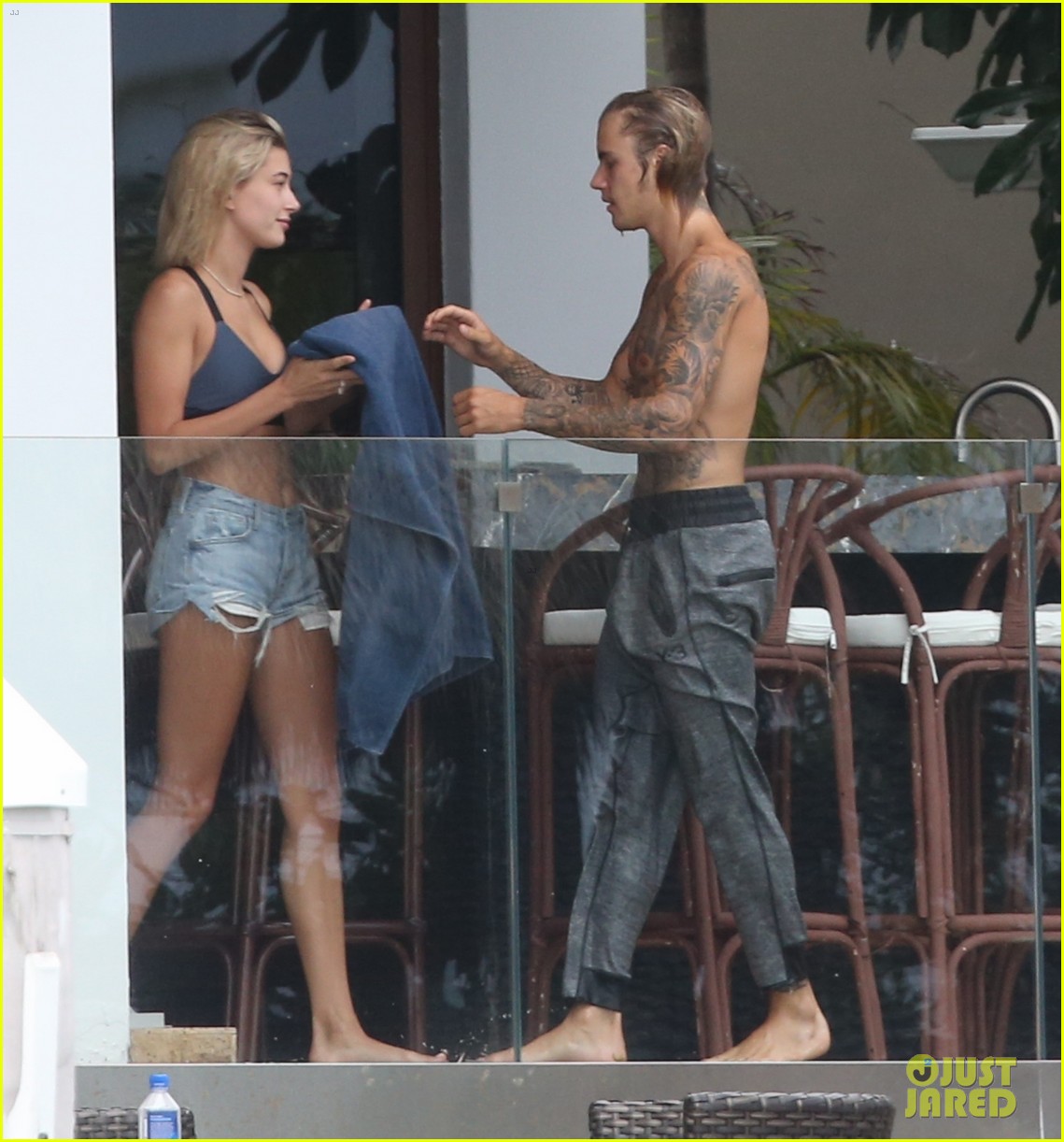 justin bieber gets cozy in miami with hailey baldwin 22