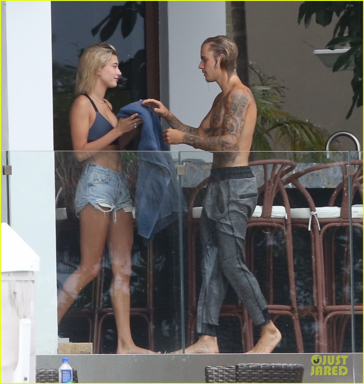 justin bieber gets cozy in miami with hailey baldwin 23