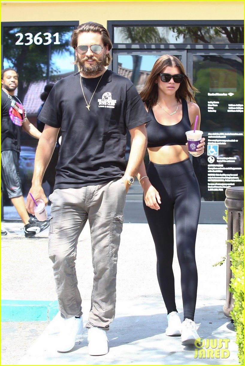 scott disick and sofia richie step out together again after denying breakup rumors 08