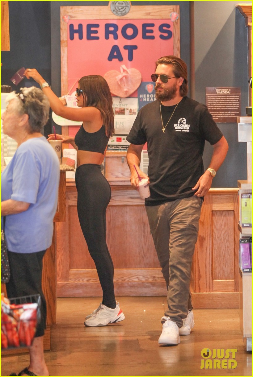 scott disick and sofia richie step out together again after denying breakup rumors 32