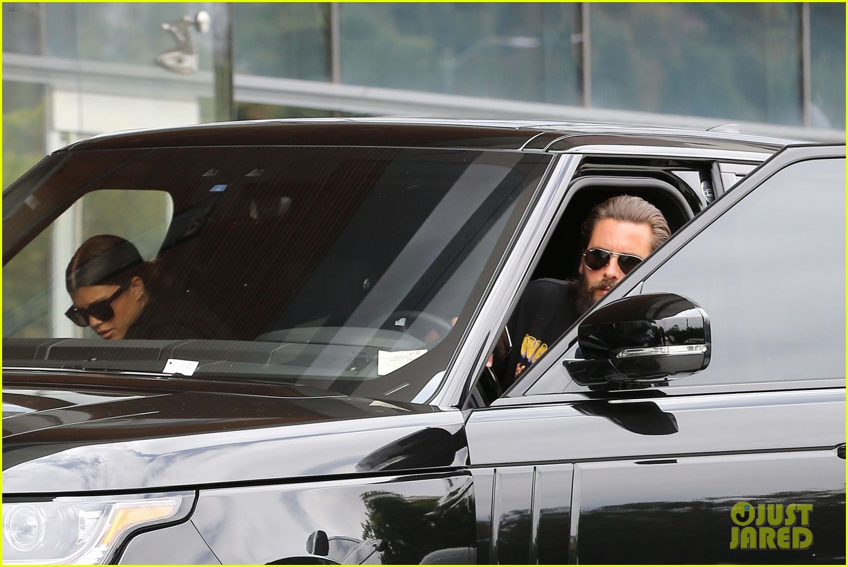 scott disick and sofia richie grab lunch in beverly hills 06