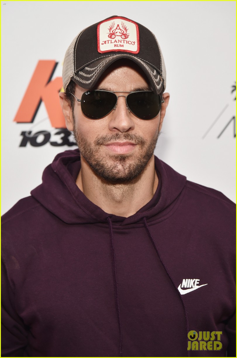 enrique iglesias neyo and more perform at huge ktuphoria concert 43