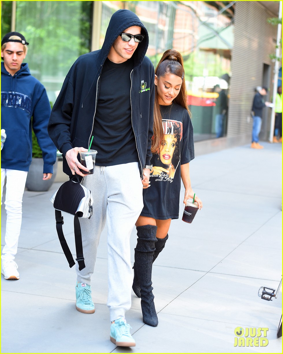 ariana grande pete davidson hold hands for nyc lunch date 05