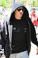 ariana grande pete davidson hold hands for nyc lunch date 14