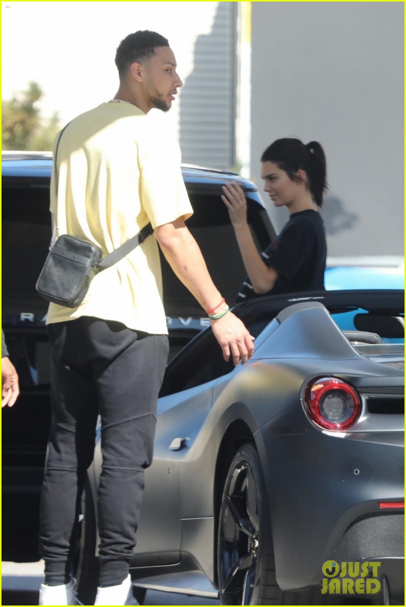 kendall jenner and ben simmons reunite at gas station in la 02