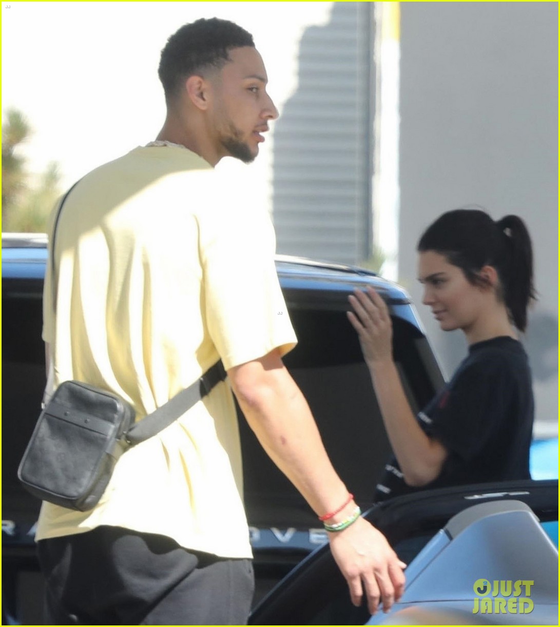 kendall jenner and ben simmons reunite at gas station in la 05