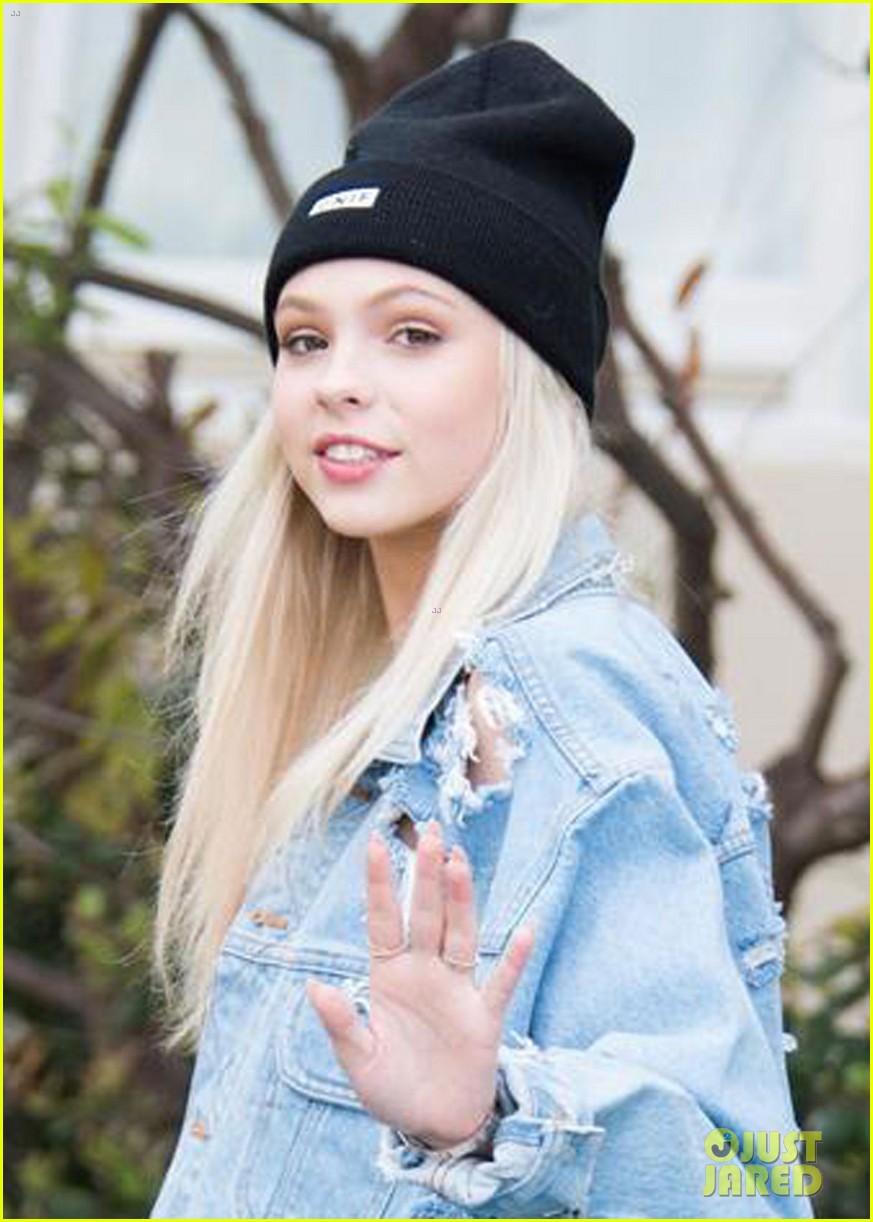 jordyn jones thanks fans for sticking by her side through everything 01