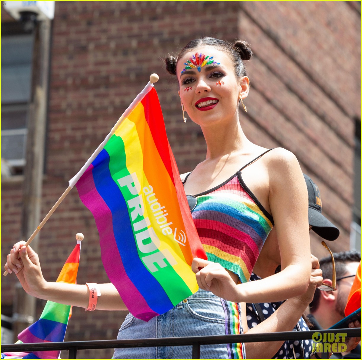 victoria justice shows her colors at nyc pride parade 2018 11