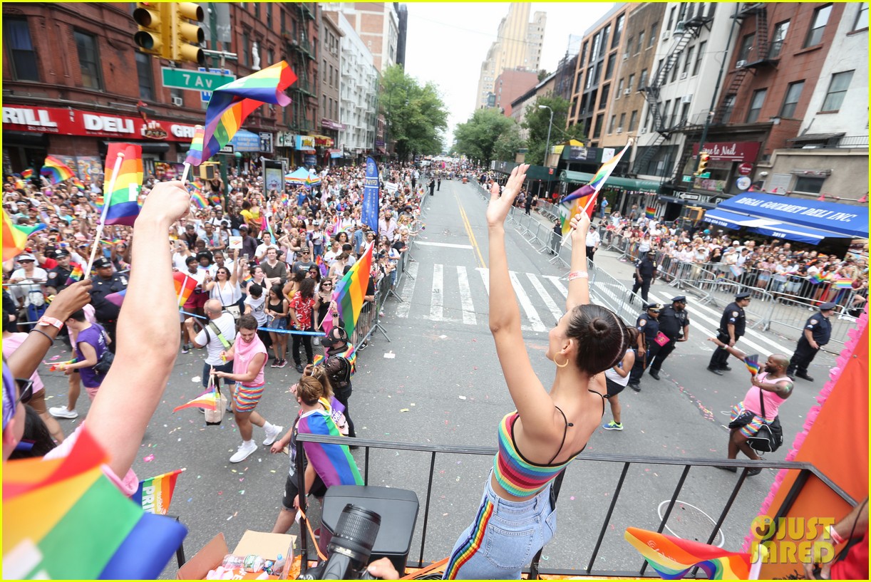 victoria justice shows her colors at nyc pride parade 2018 12