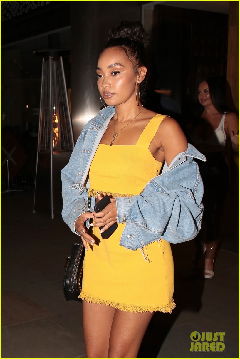 leigh anne pinnock night out with friends 03