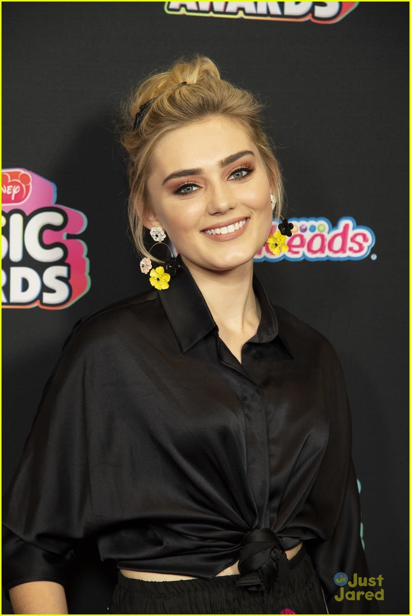 meg donnelly kylee russell zombies rdmas 2018 01