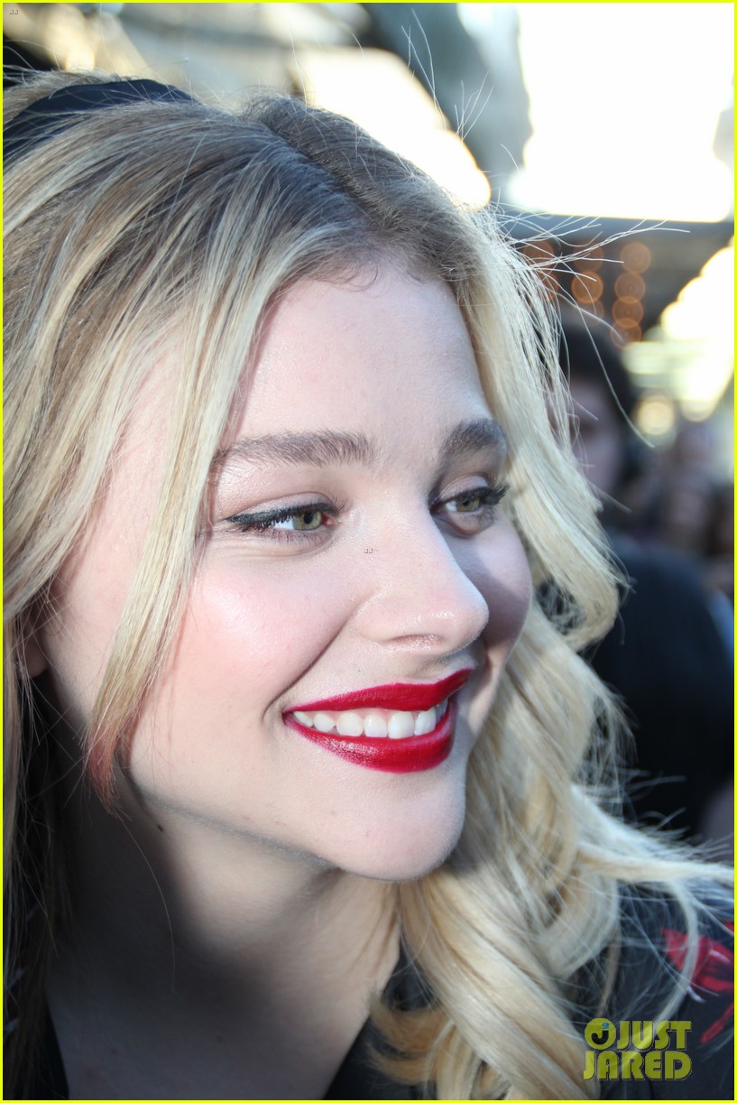 chloe moretz sports fun prints at come as you are champs elysees film festival premiere 17
