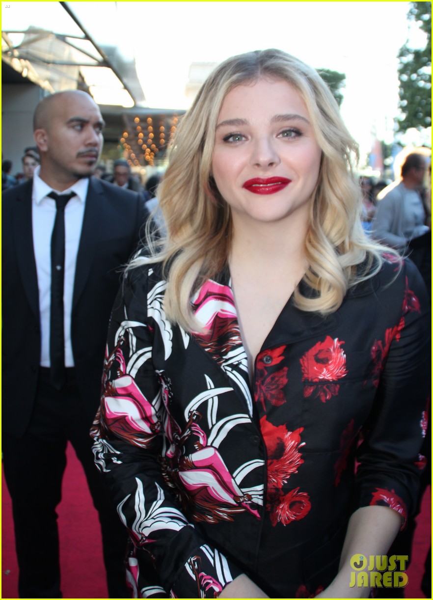 chloe moretz sports fun prints at come as you are champs elysees film festival premiere 18