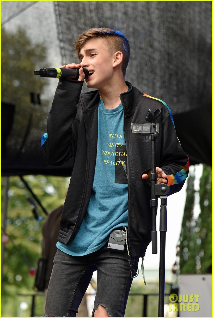 johnny orlando and hayden summerall team up at you summer festival 2018 21
