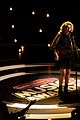 maddie poppe performs acoustic version of going going gone at rdmas2 34