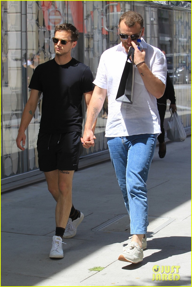 sam smith and boyfriend brandon flynn hold hands for shopping trip 19