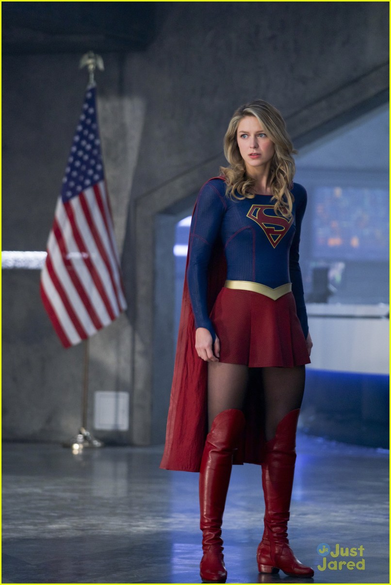 supergirl make reign stills season finale 02