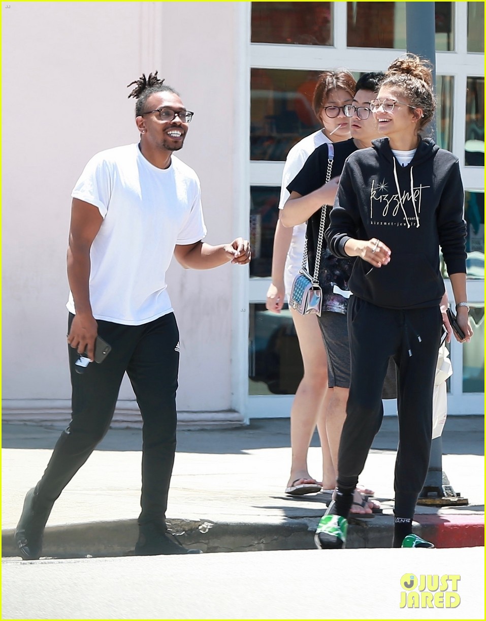 zendaya is all smiles while shopping with her assistant darnell appling 05