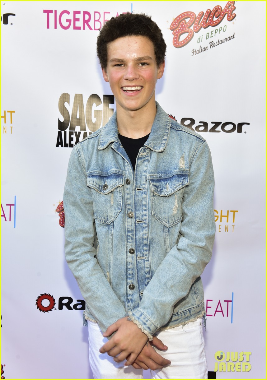 brec bassinger and dylan summerall couple up for sage launch party 06