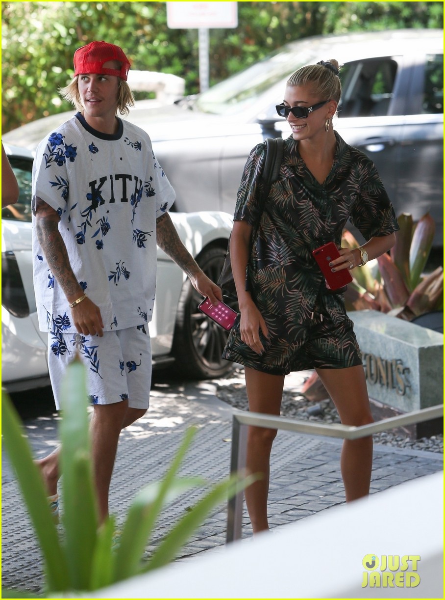 justin bieber shows off tattooed torso on vacation with hailey baldwin 10