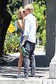cody simpson kisses girlfriend after lunch date 02