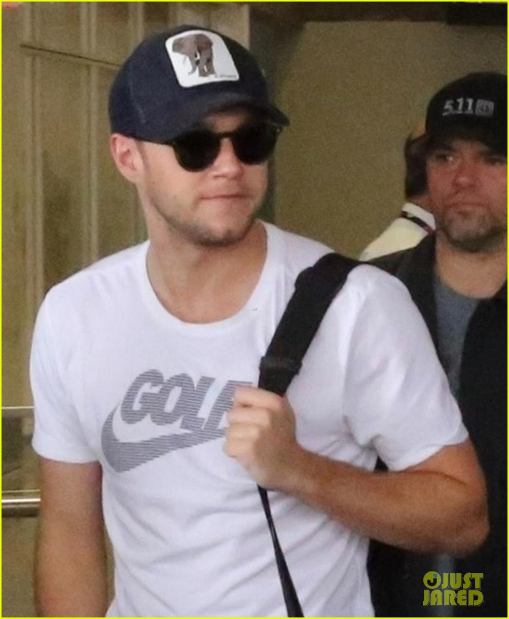 niall horan touches down in brazil for his flicker world tour 03