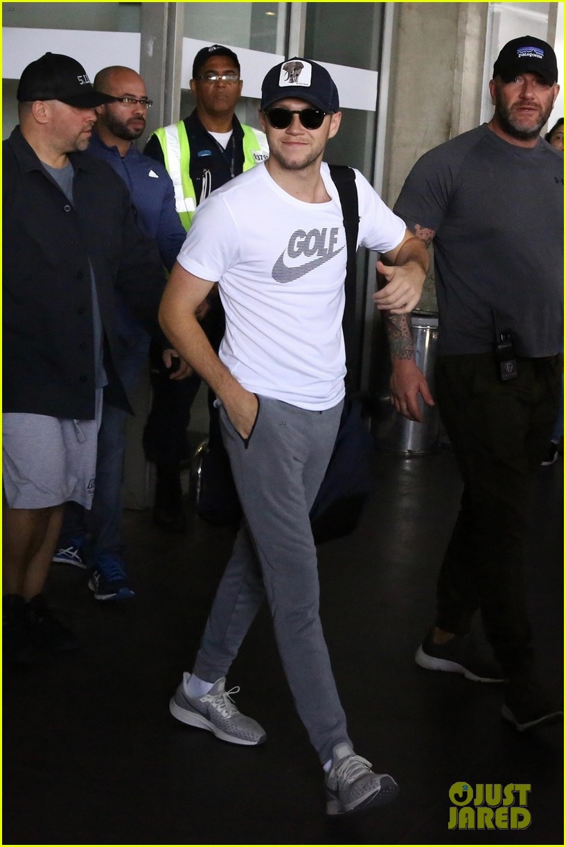 niall horan touches down in brazil for his flicker world tour 04