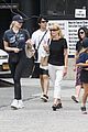 joe jonas sophie turner spend the day with their moms in nyc 18