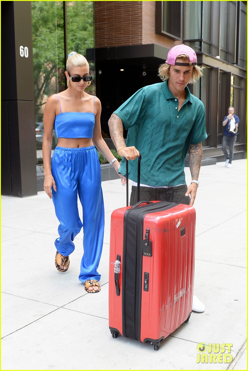 justin bieber hailey baldwin jet out of new york 04