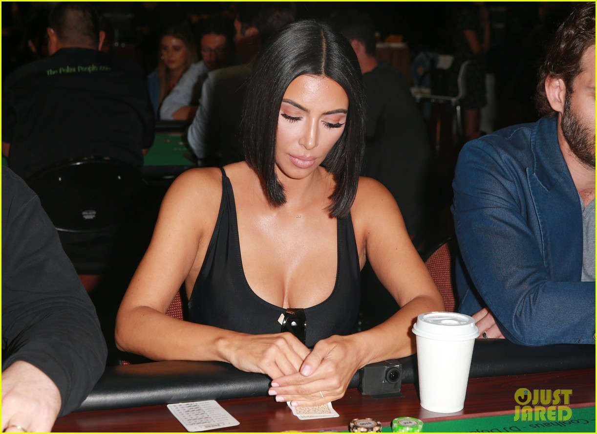 kim kardashian khloe kardashian kendall jenner poker tournament 14