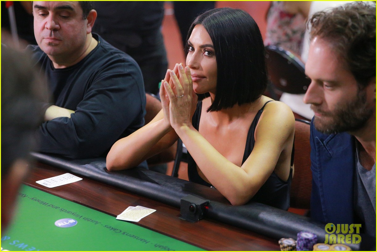 kim kardashian khloe kardashian kendall jenner poker tournament 25