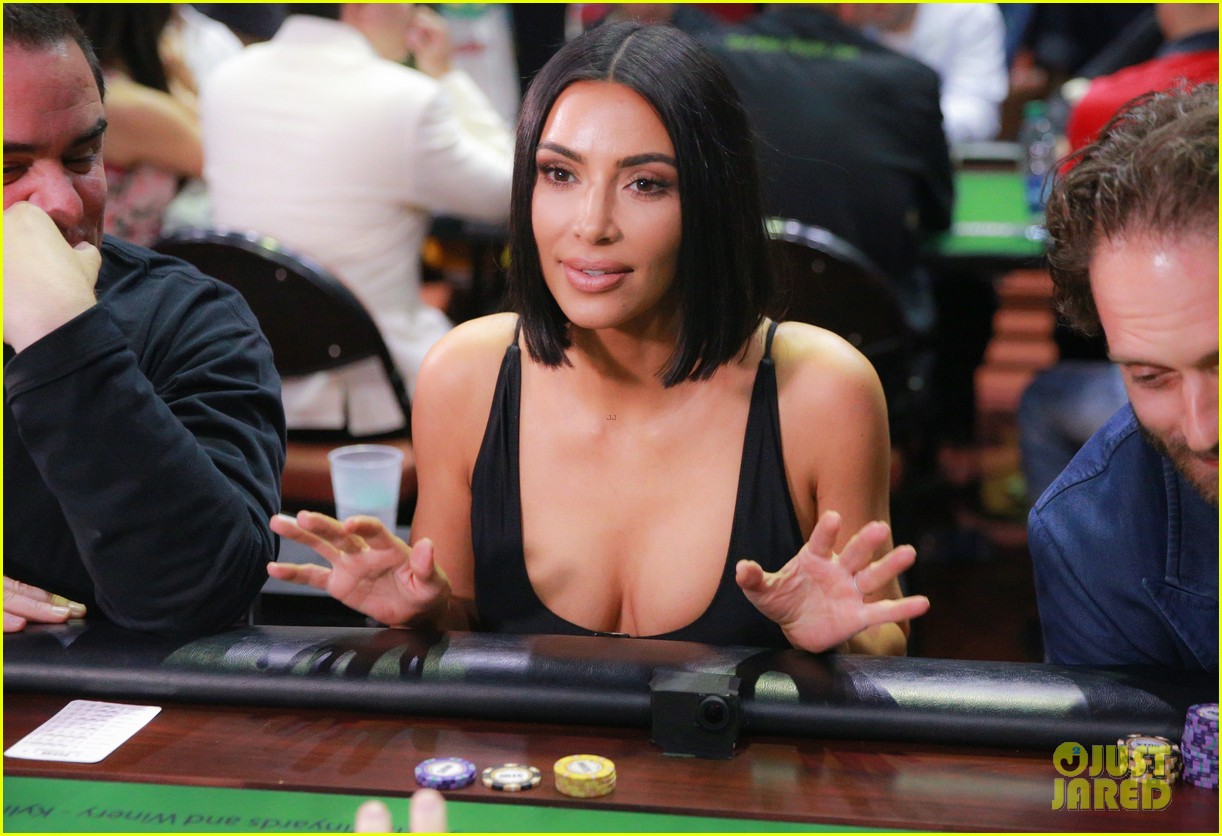 kim kardashian khloe kardashian kendall jenner poker tournament 29